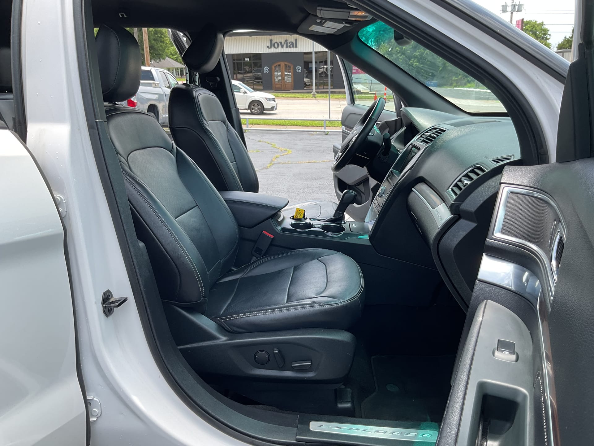 2019 FORD EXPLORER - Gallery Image