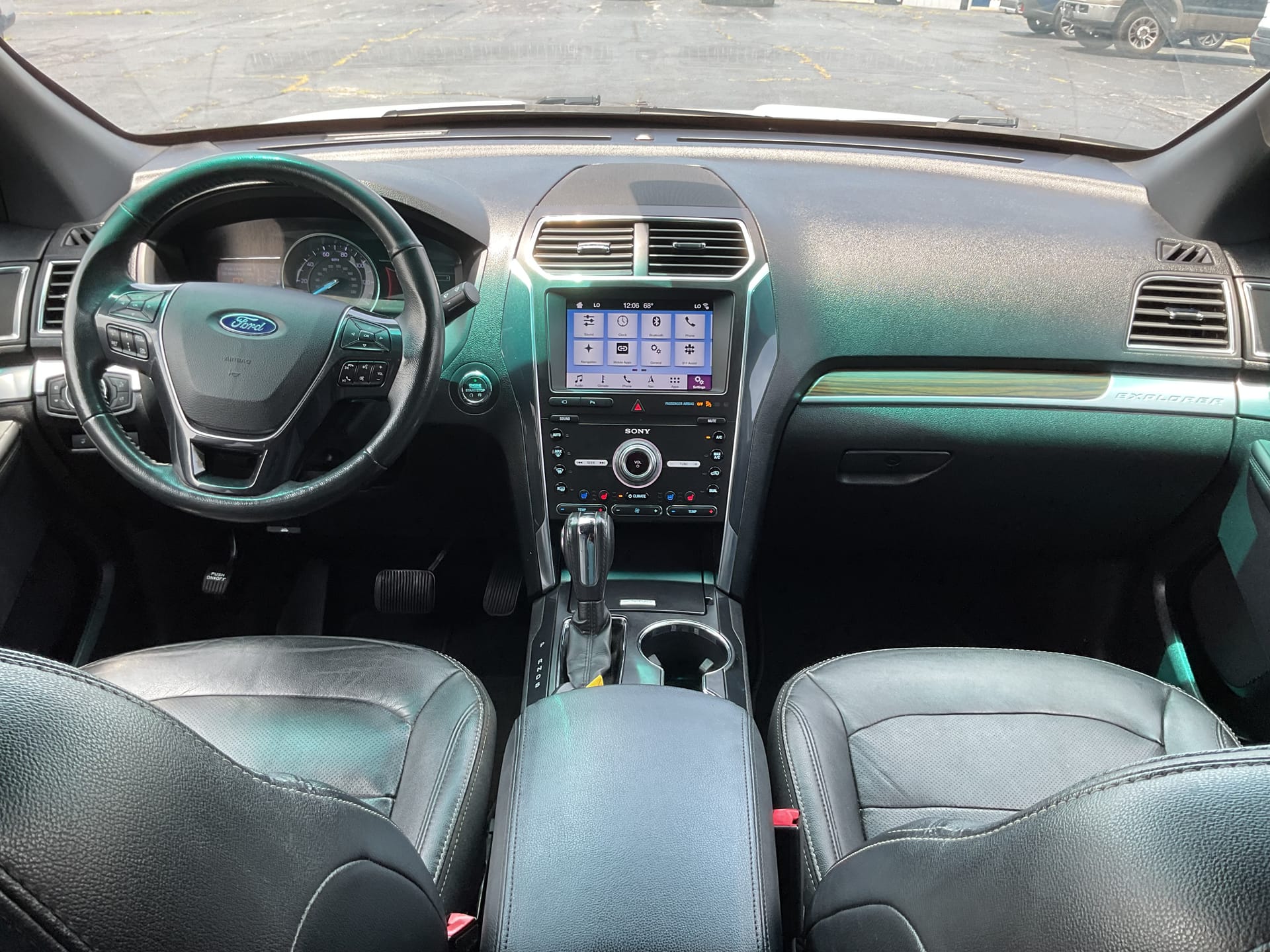 2019 FORD EXPLORER - Gallery Image