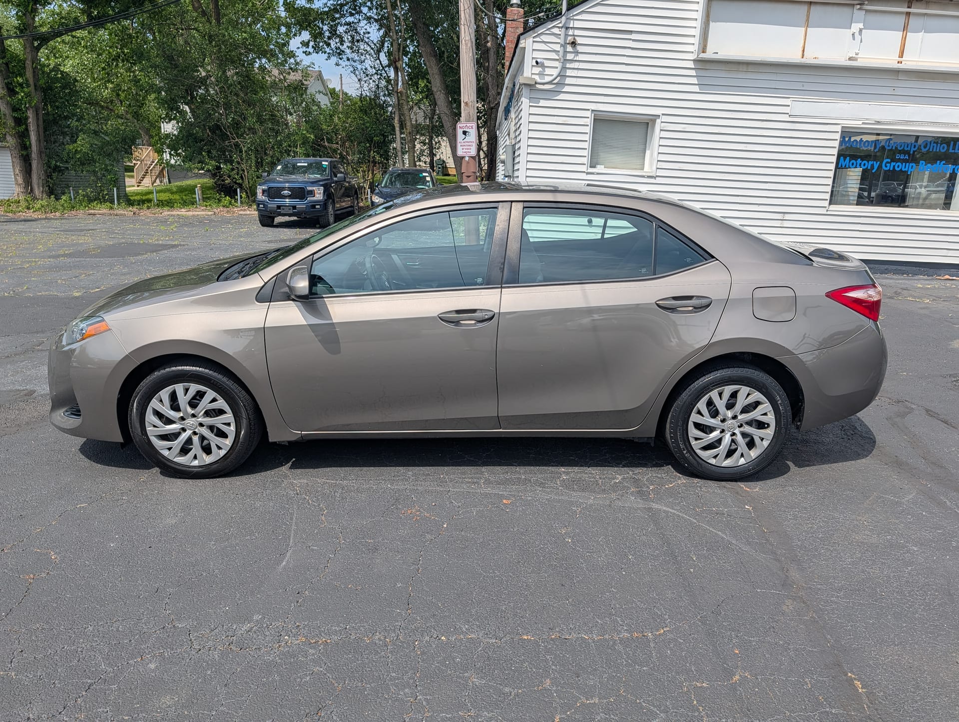 2018 TOYOTA COROLLA - Gallery Image