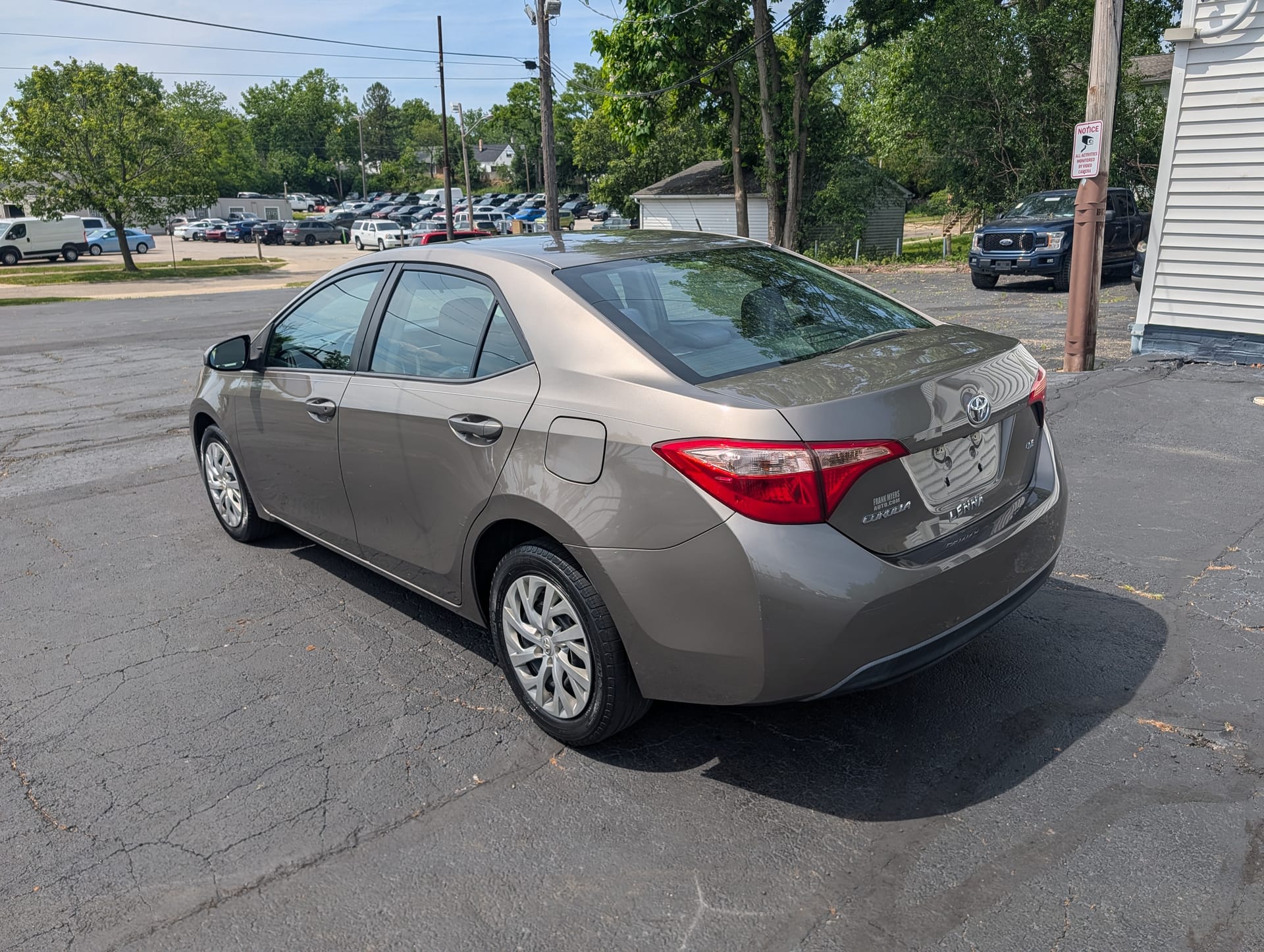 2018 TOYOTA COROLLA - Gallery Image