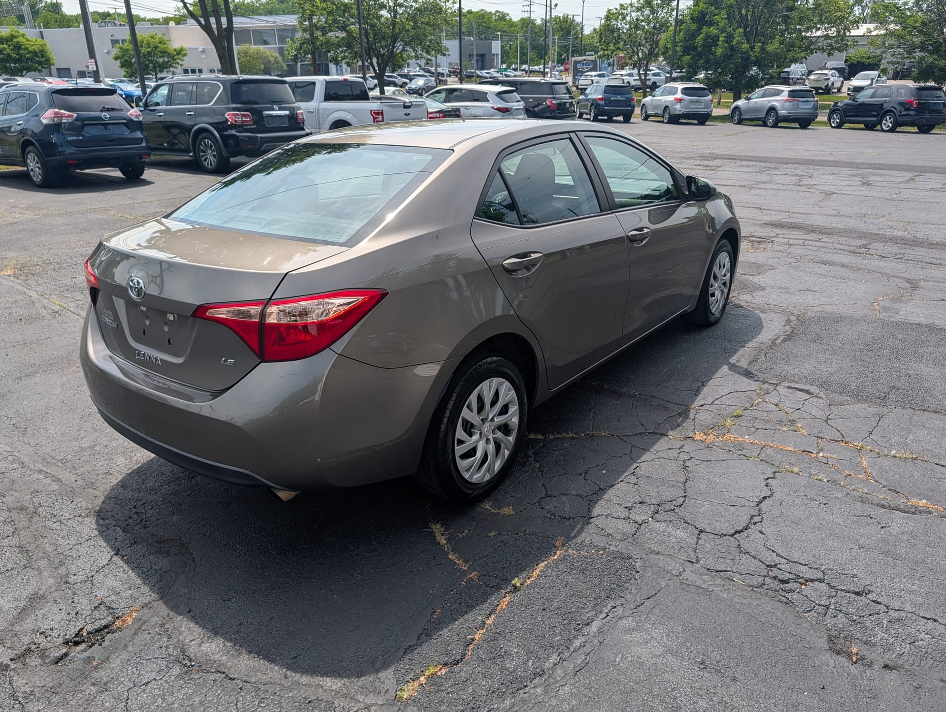 2018 TOYOTA COROLLA - Gallery Image