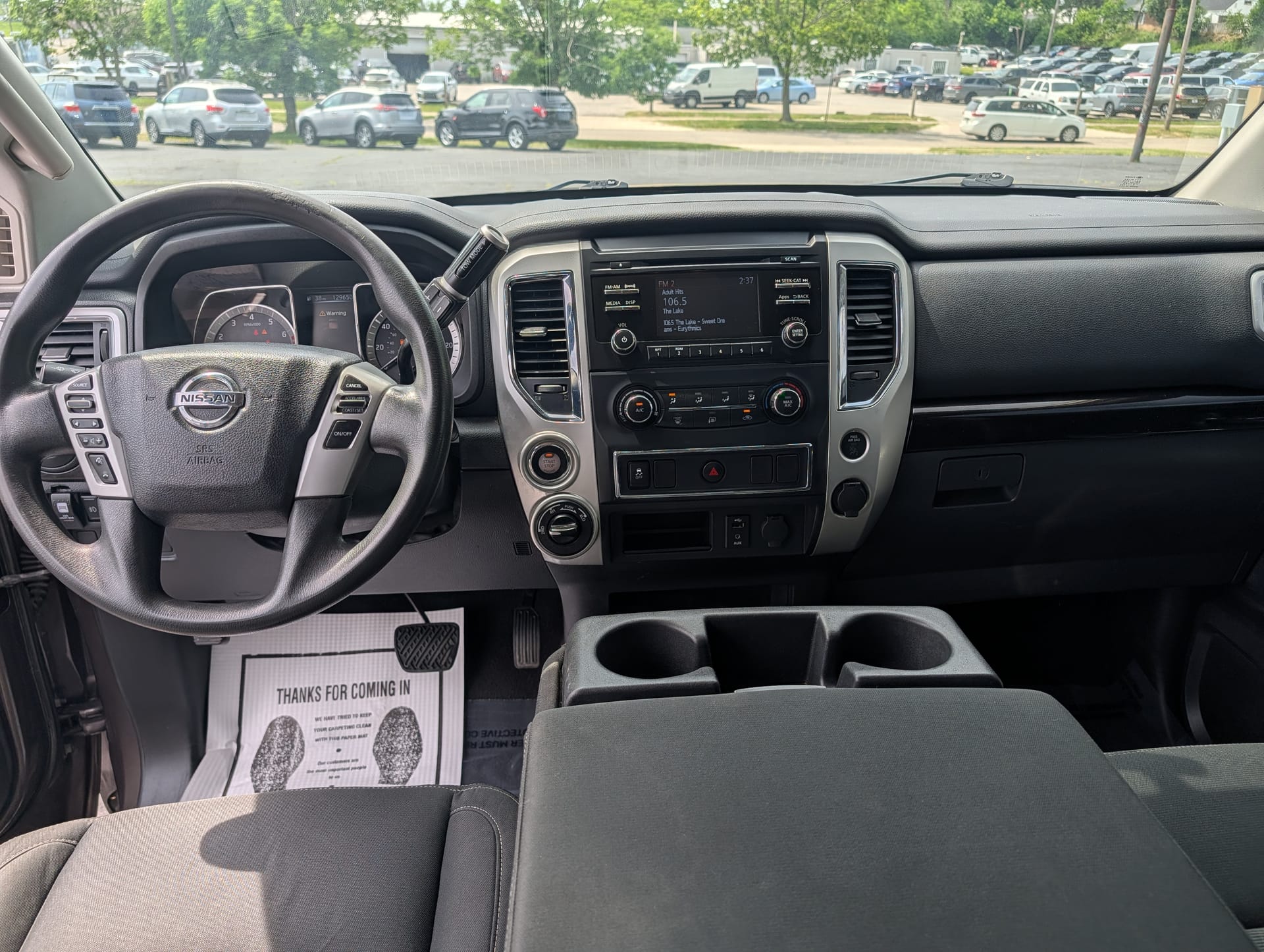 2017 NISSAN TITAN - Gallery Image
