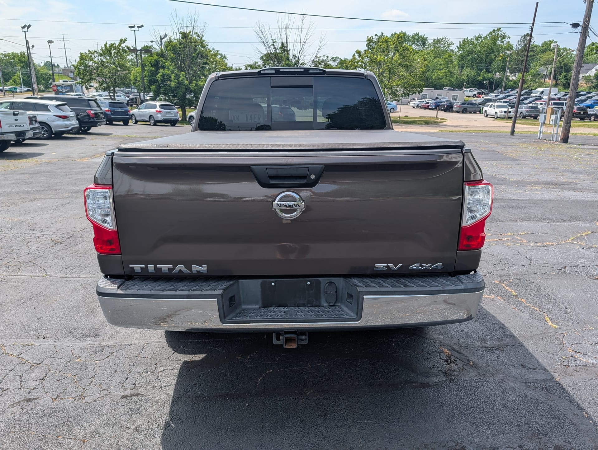 2017 NISSAN TITAN - Gallery Image