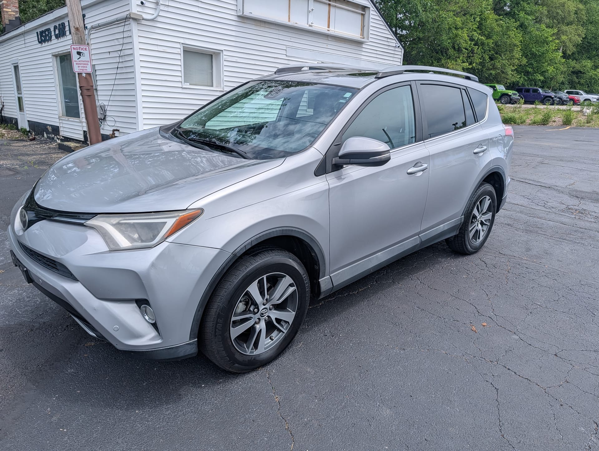 2017 TOYOTA RAV4 - Gallery Image