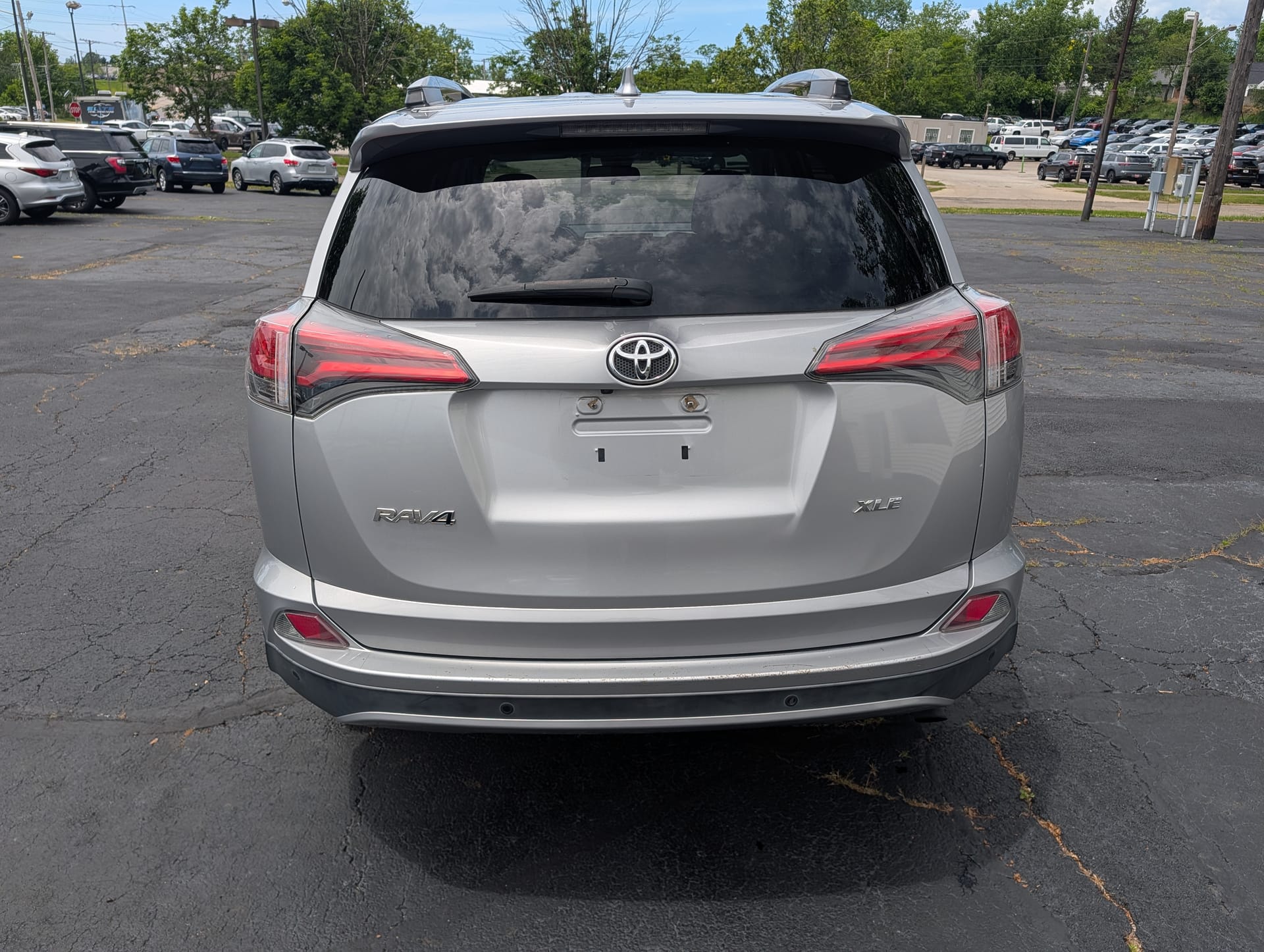 2017 TOYOTA RAV4 - Gallery Image