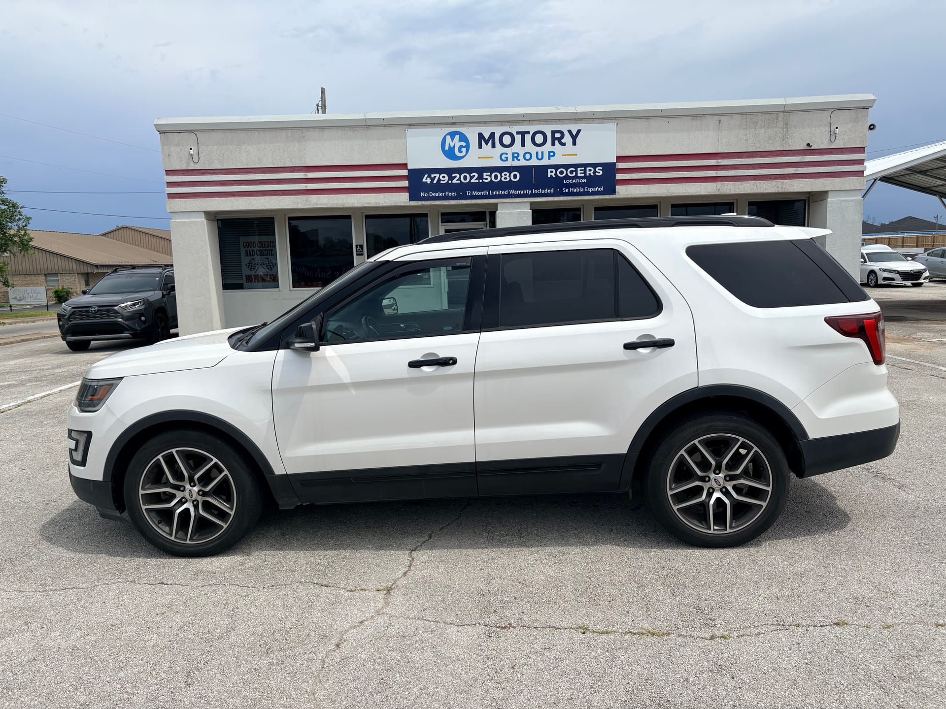 2016 FORD EXPLORER - Gallery Image