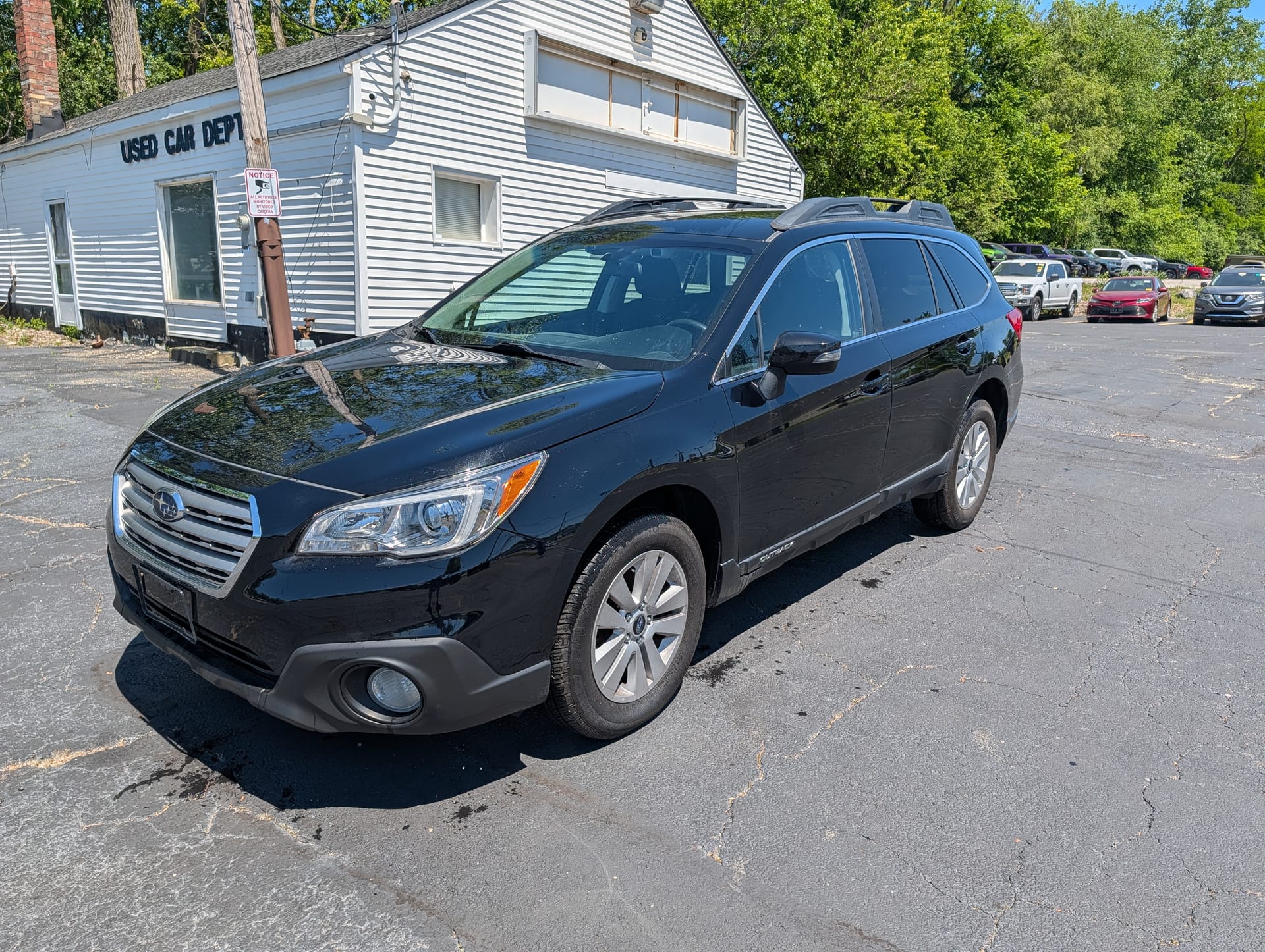 2015 SUBARU OUTBACK - Gallery Image