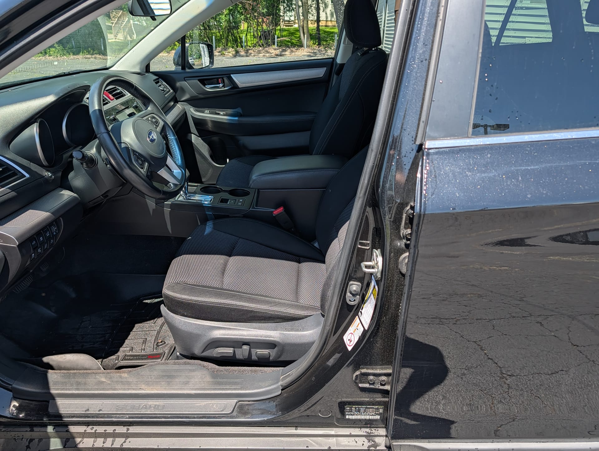2015 SUBARU OUTBACK - Gallery Image