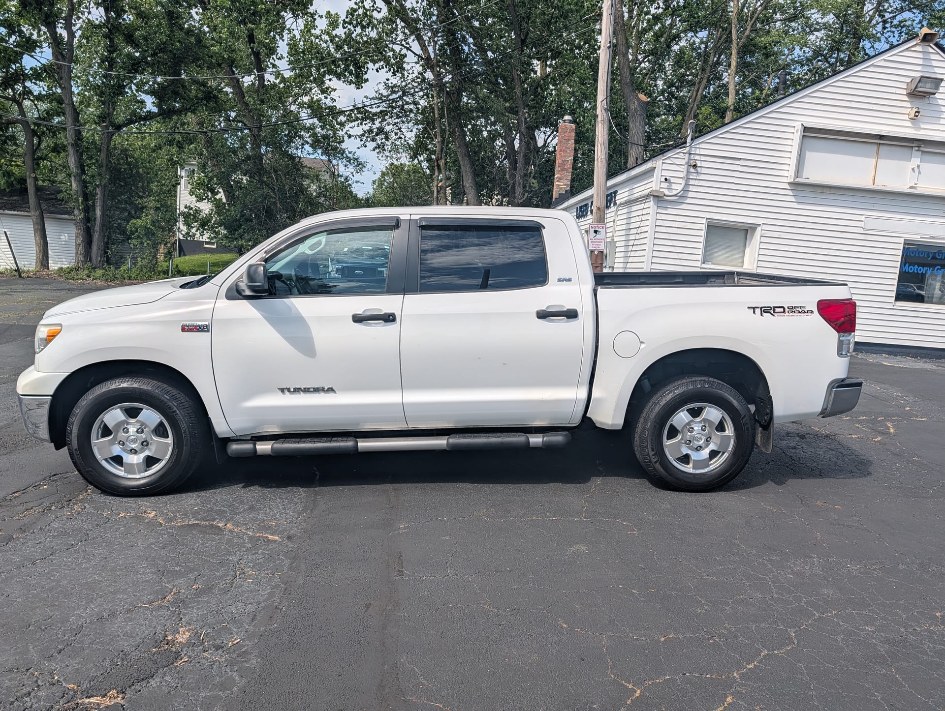 2012 TOYOTA TUNDRA - Gallery Image