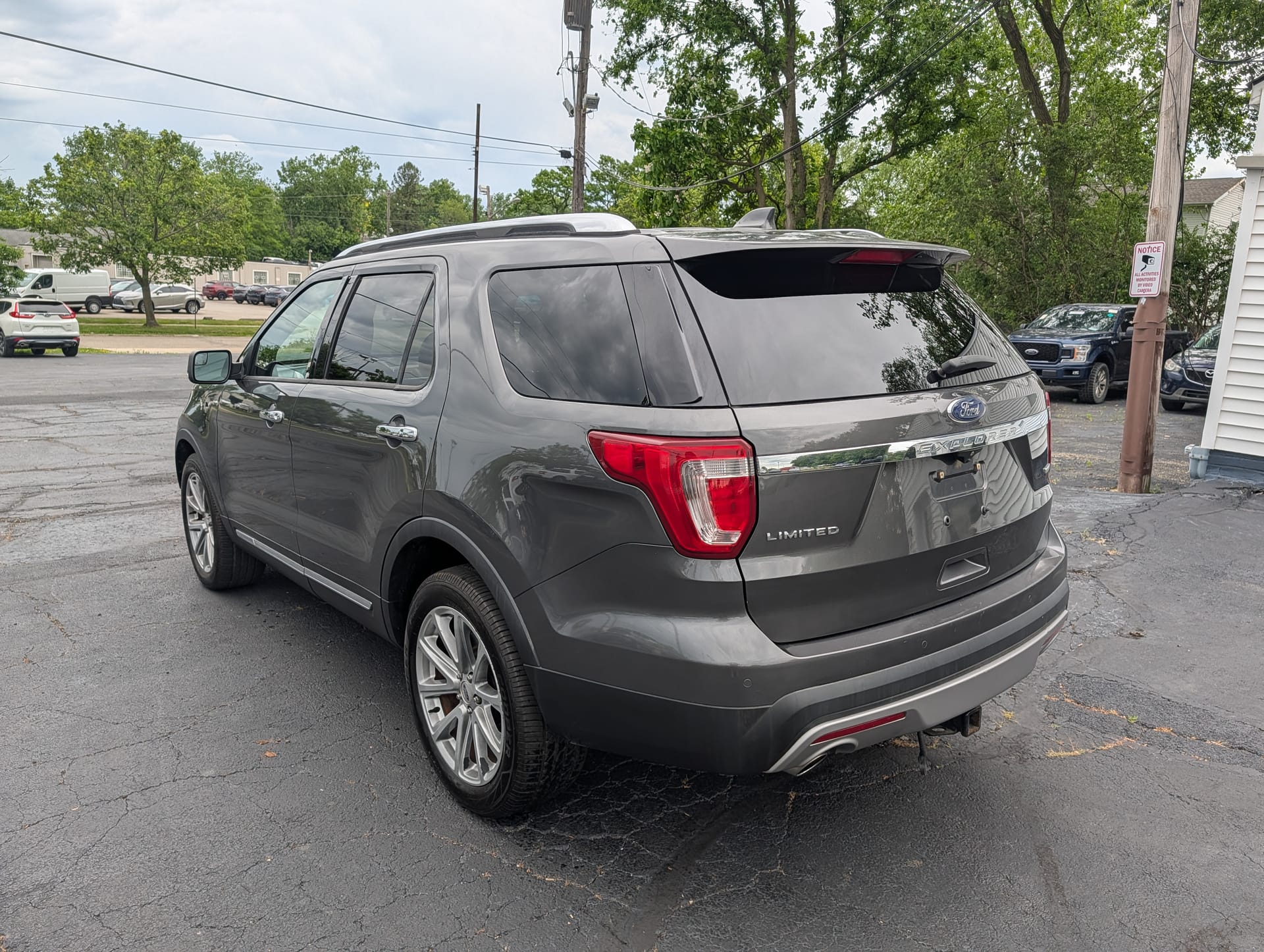 2016 FORD EXPLORER - Gallery Image
