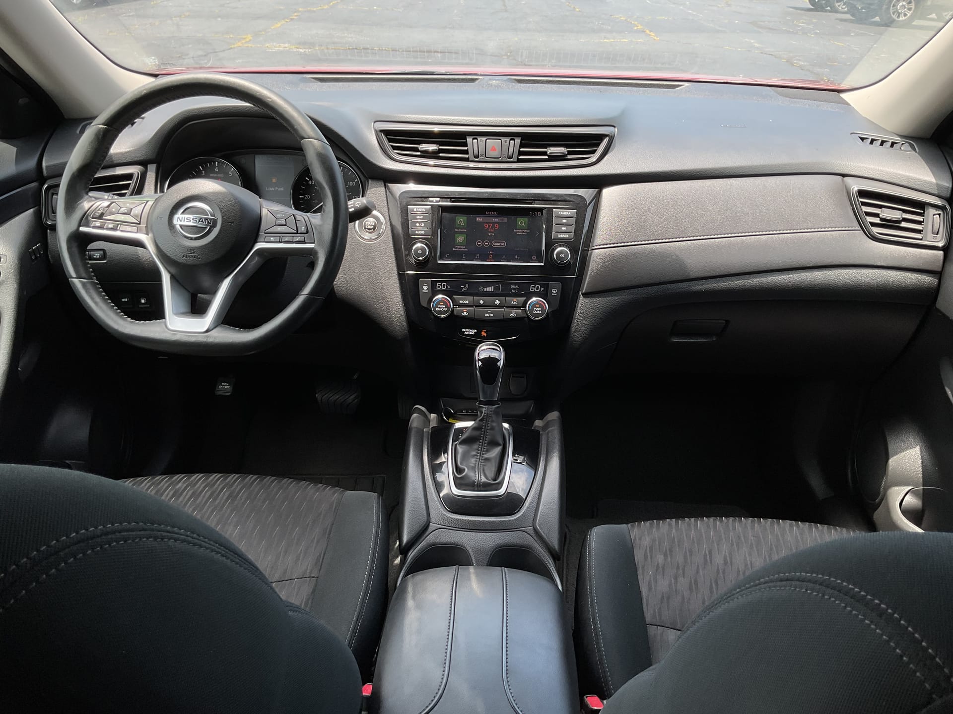 2018 NISSAN ROGUE - Gallery Image