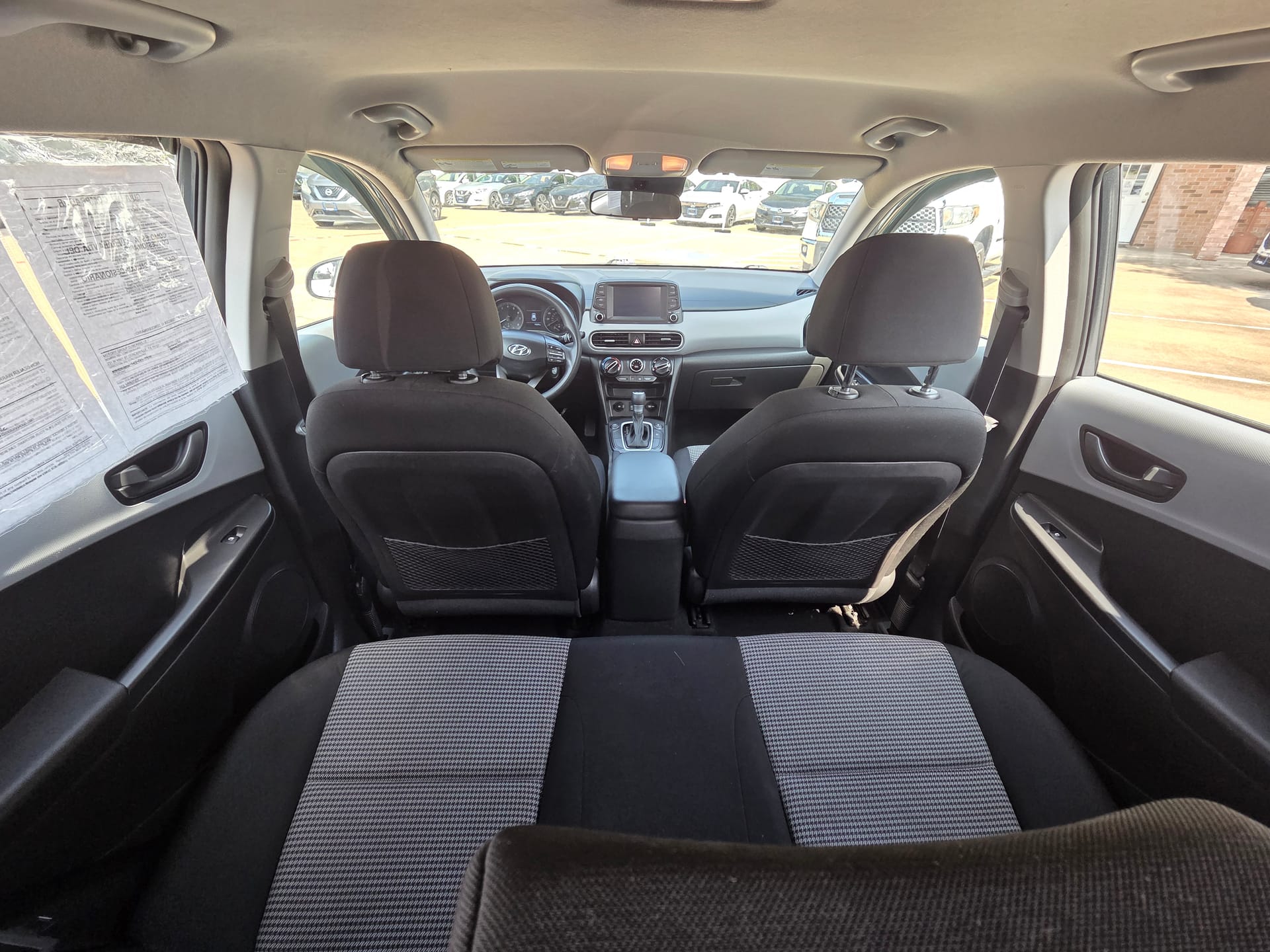 2021 HYUNDAI KONA - Gallery Image