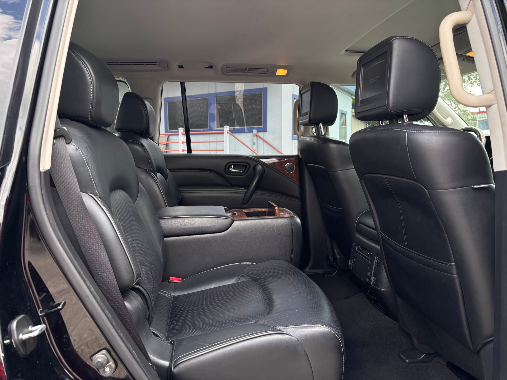 2018 INFINITI QX80 - Gallery Image