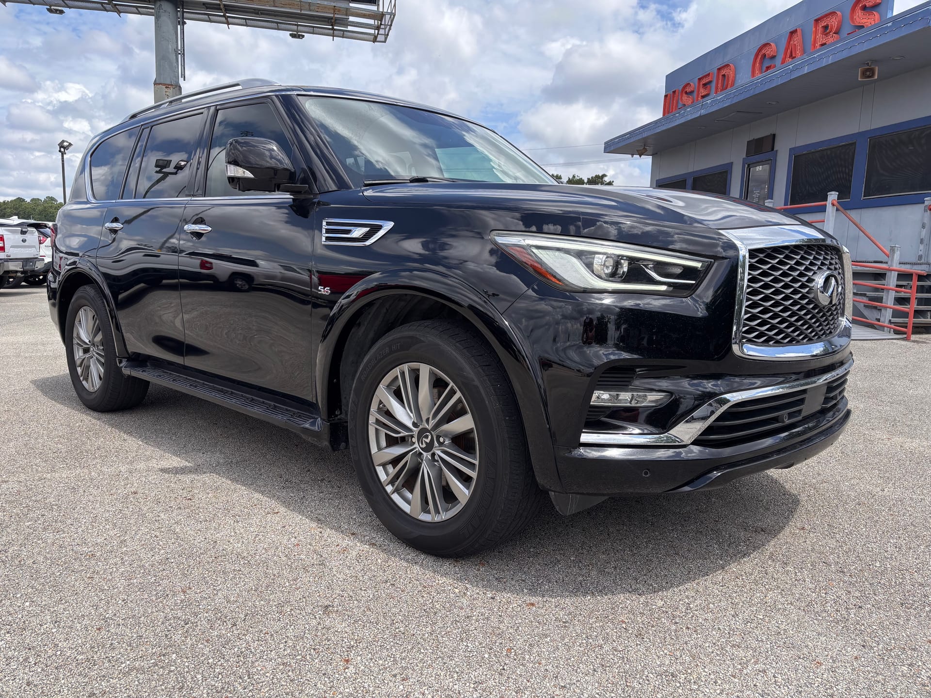2018 INFINITI QX80 - Gallery Image