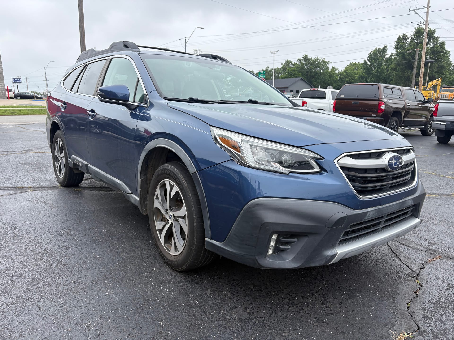 2020 SUBARU OUTBACK - Gallery Image