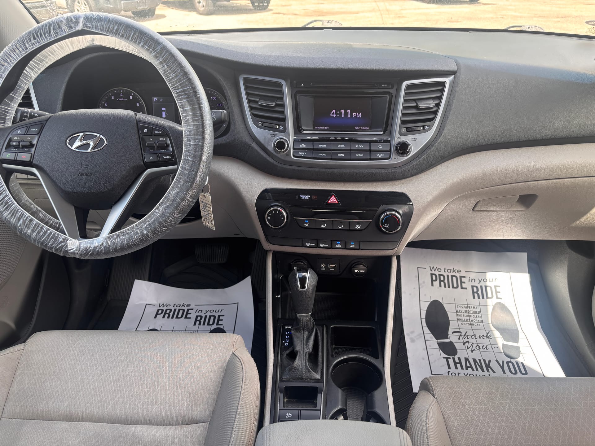 2017 HYUNDAI TUCSON - Gallery Image