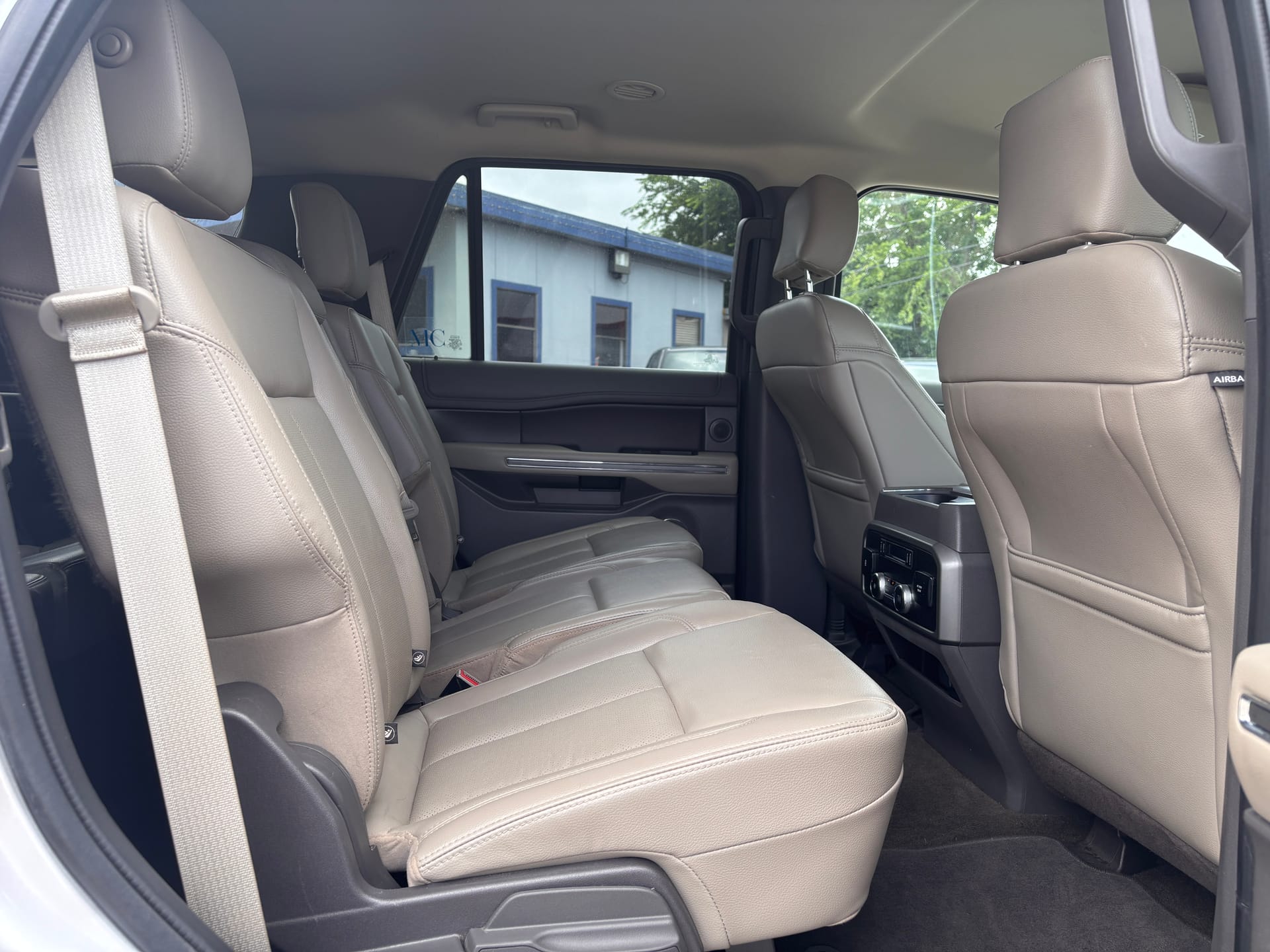 2019 FORD EXPEDITION - Gallery Image