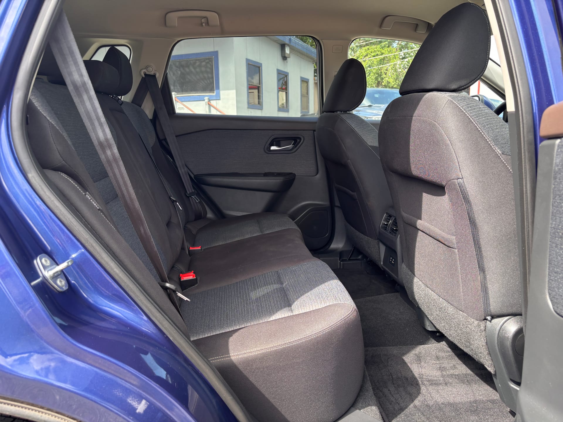 2021 NISSAN ROGUE - Gallery Image