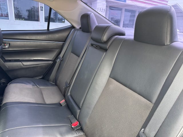 2015 TOYOTA COROLLA - Gallery Image