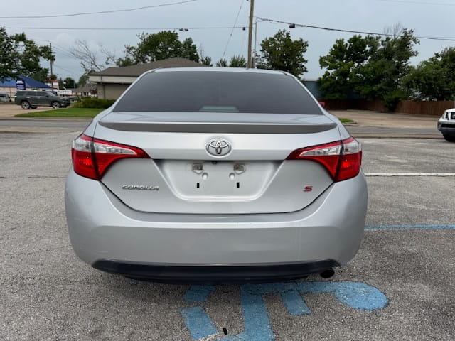 2015 TOYOTA COROLLA - Gallery Image