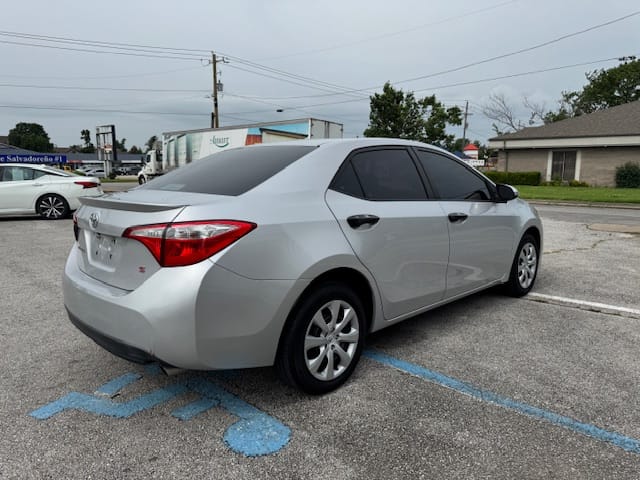 2015 TOYOTA COROLLA - Gallery Image