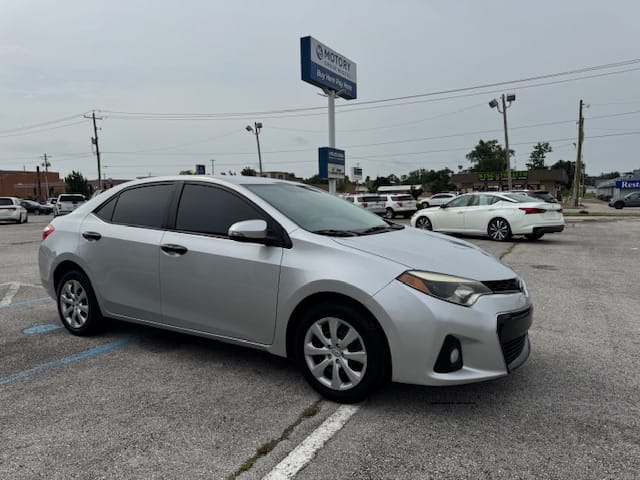 2015 TOYOTA COROLLA - Gallery Image