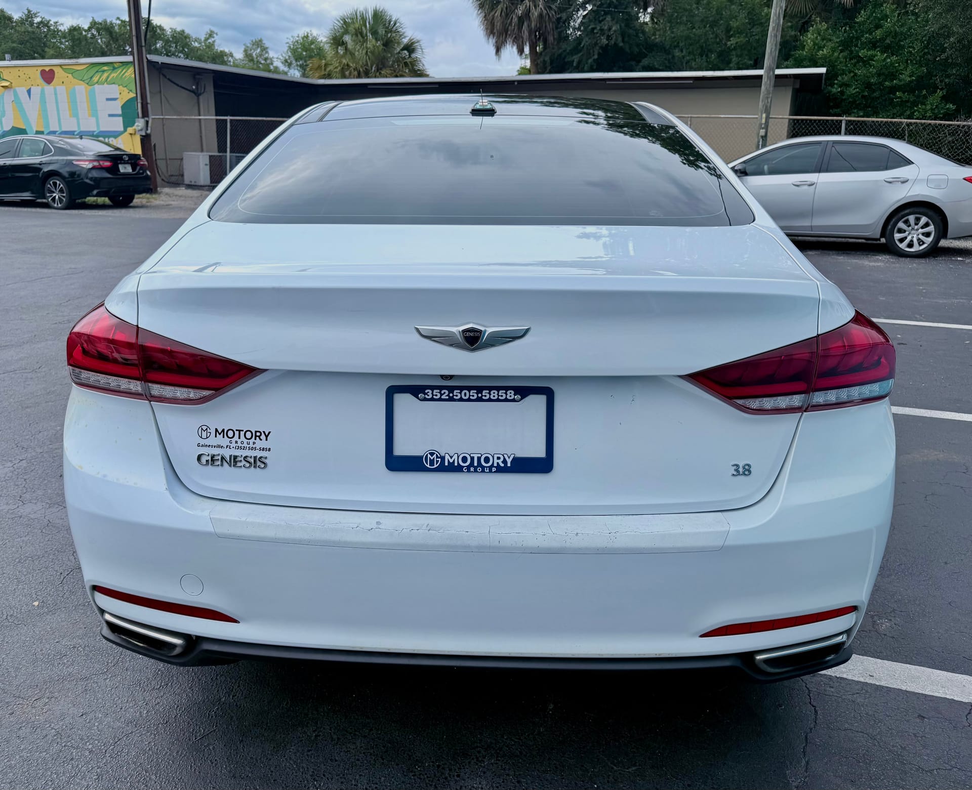 2015 HYUNDAI GENESIS - Gallery Image