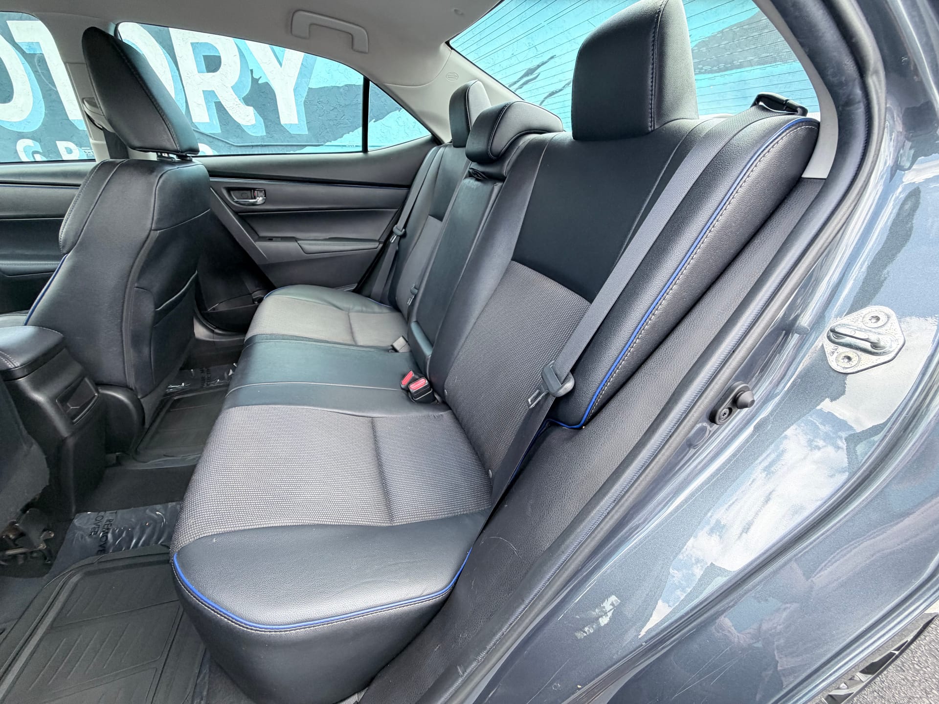 2019 TOYOTA COROLLA - Gallery Image