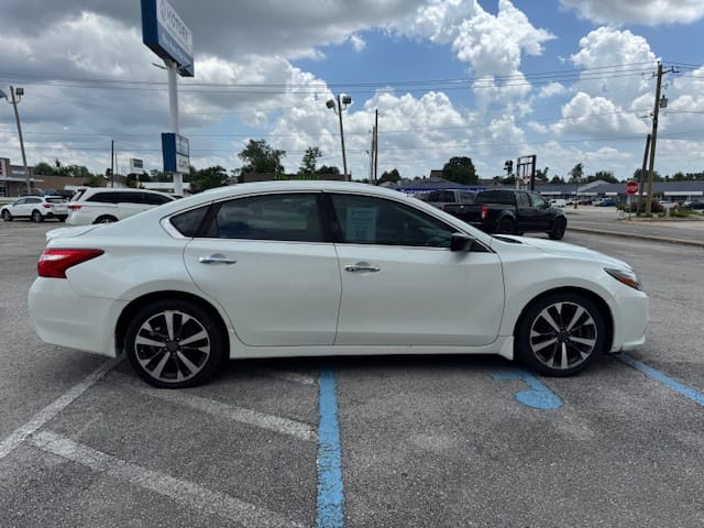 2016 NISSAN ALTIMA - Gallery Image
