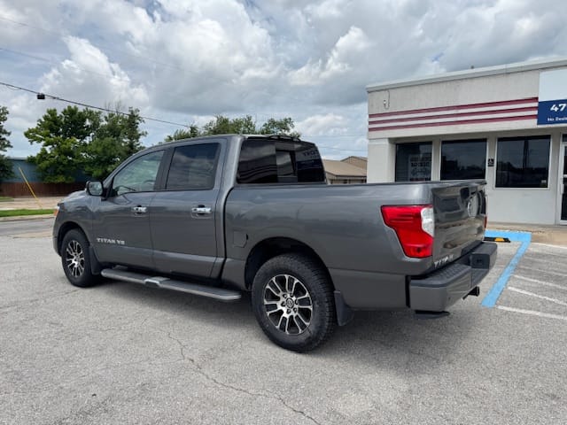 2020 NISSAN TITAN - Gallery Image
