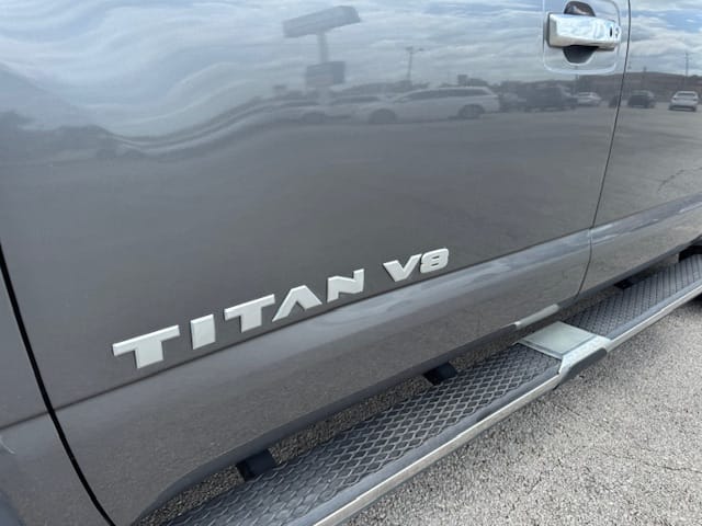 2020 NISSAN TITAN - Gallery Image