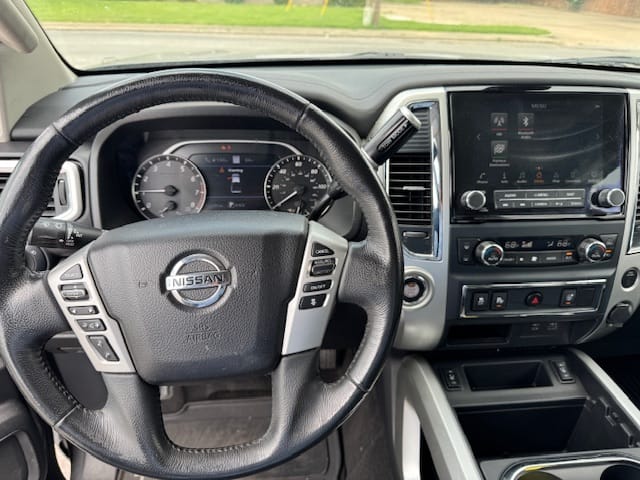 2020 NISSAN TITAN - Gallery Image