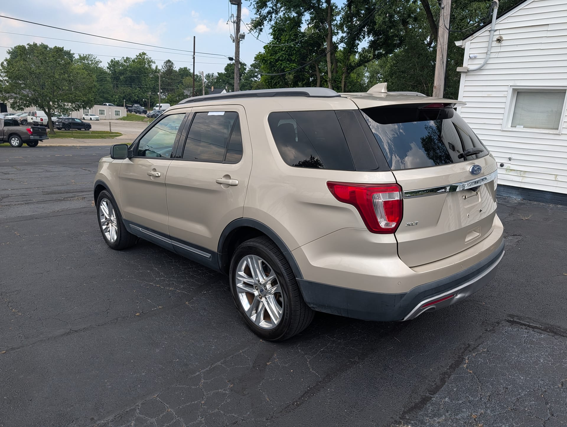 2017 FORD EXPLORER - Gallery Image