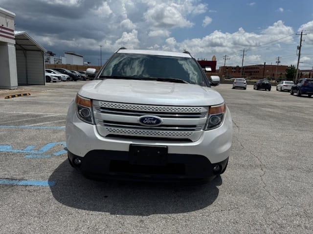 2015 Ford Explorer Limited - Photo 9