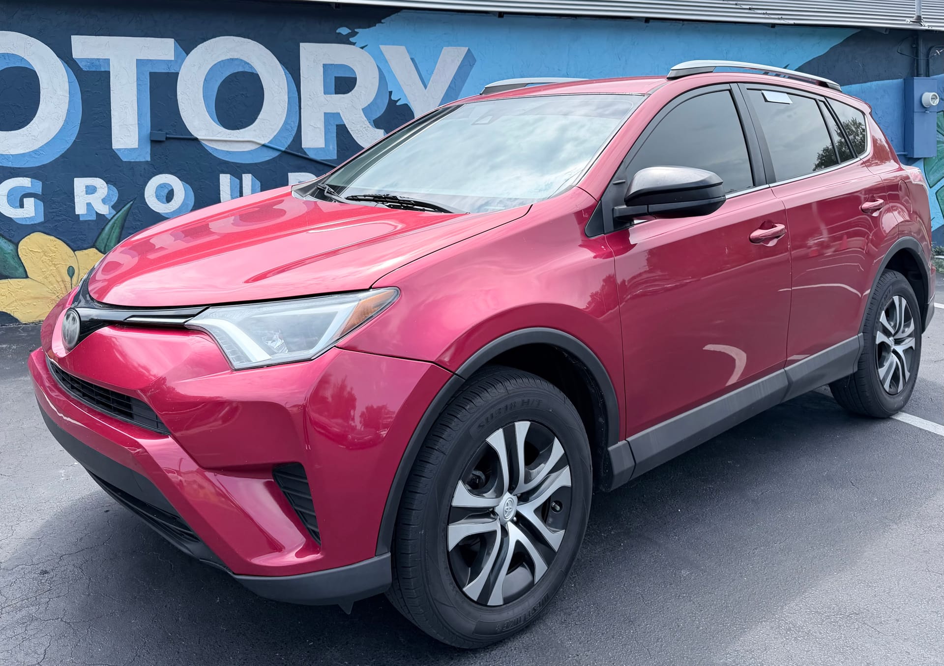 2017 TOYOTA RAV4 - Gallery Image