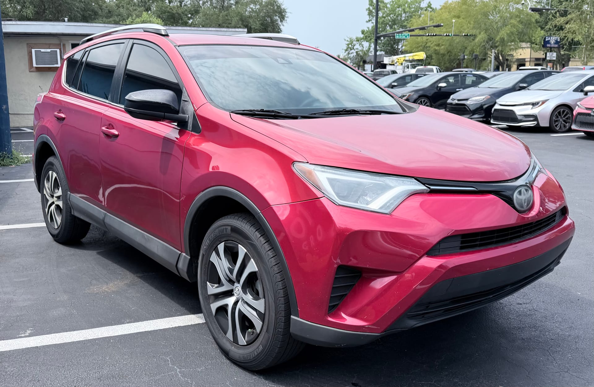 2017 TOYOTA RAV4 - Gallery Image