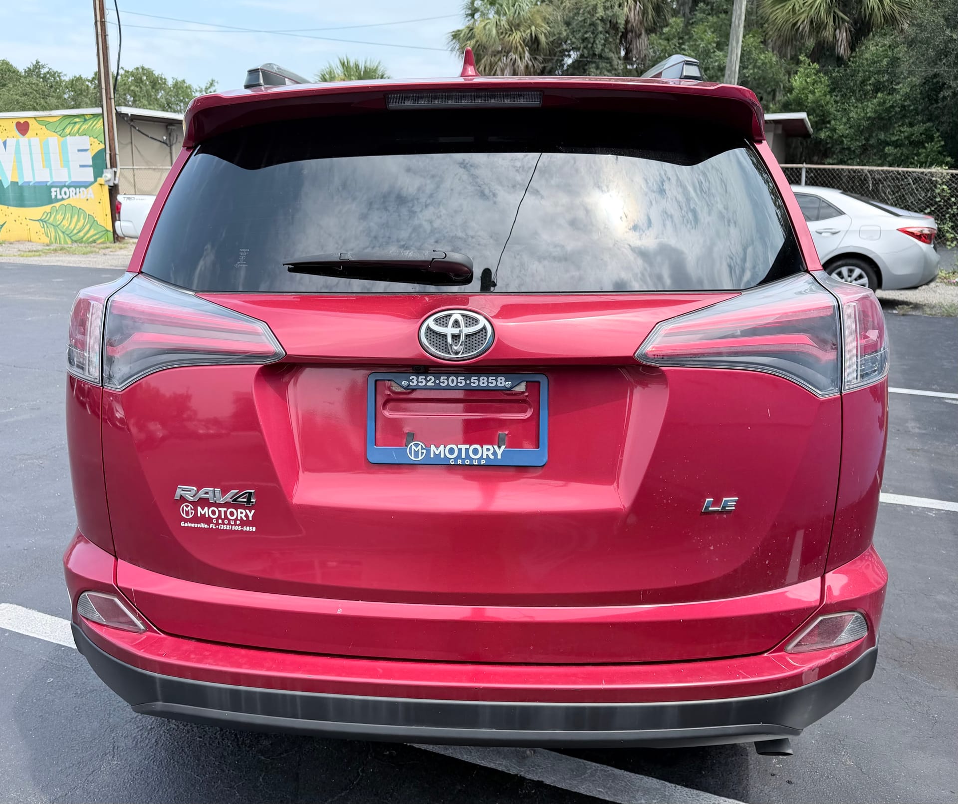 2017 TOYOTA RAV4 - Gallery Image