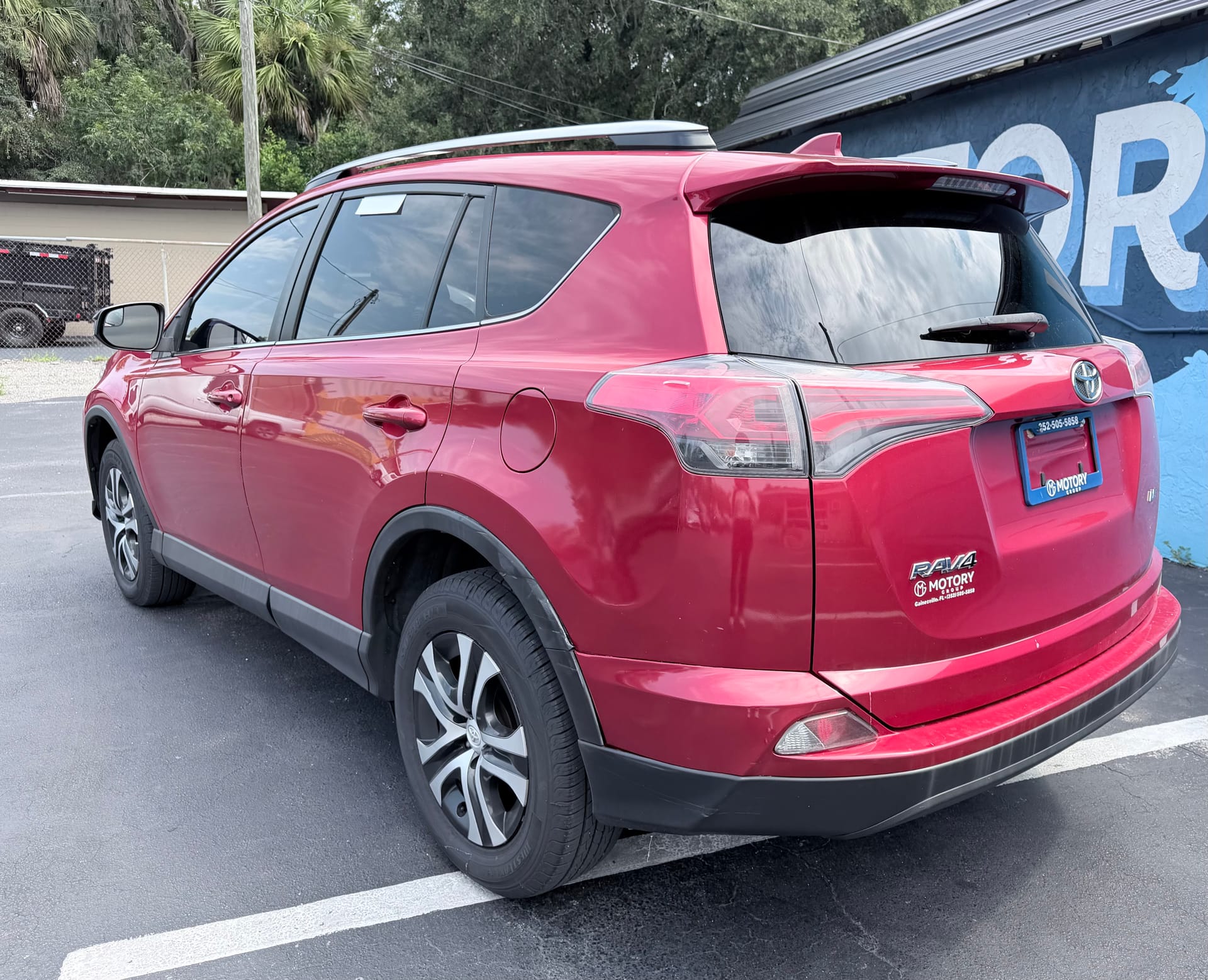2017 TOYOTA RAV4 - Gallery Image