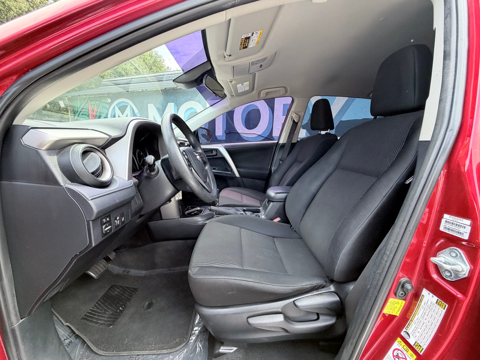 2017 TOYOTA RAV4 - Gallery Image