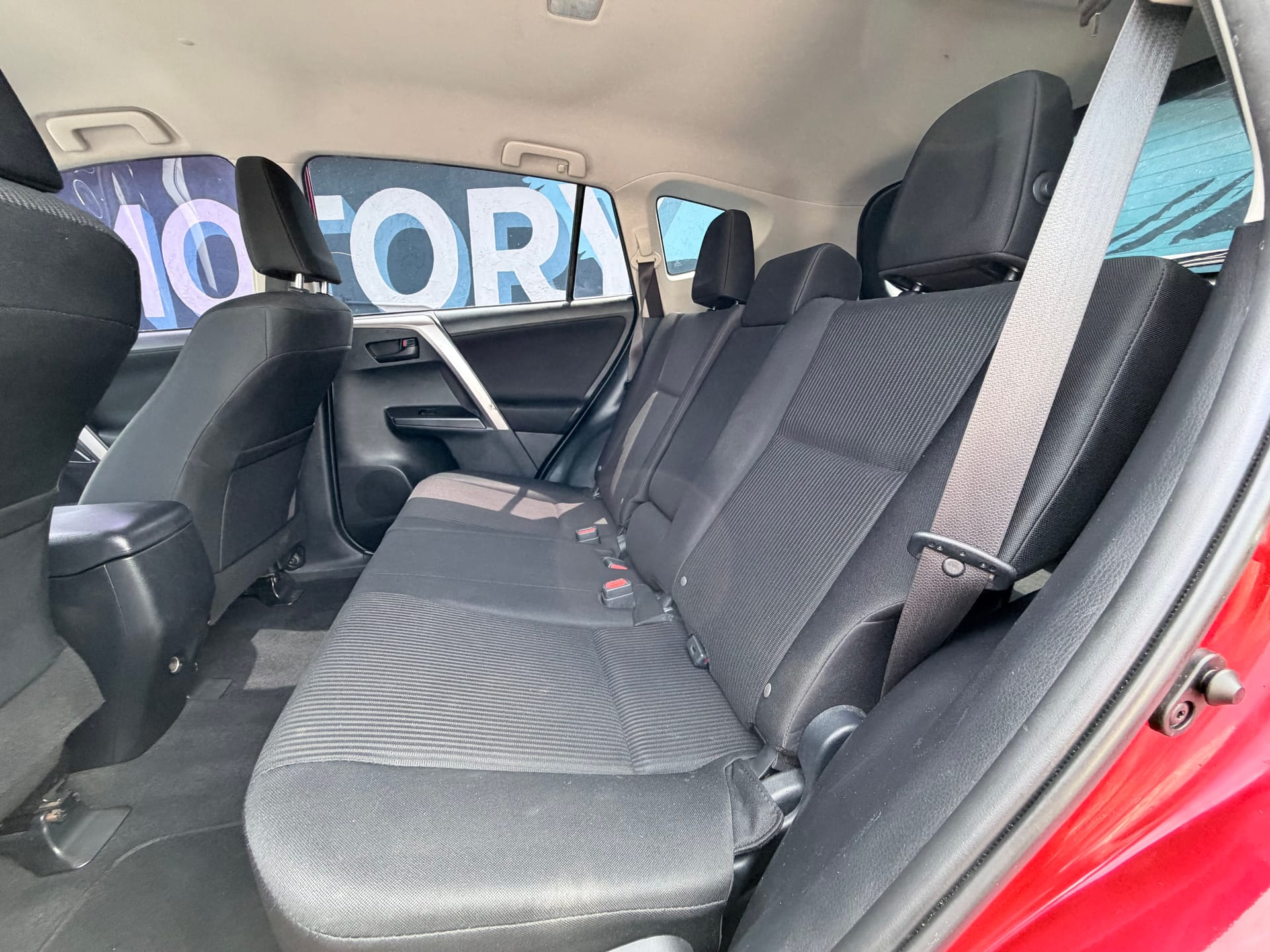 2017 TOYOTA RAV4 - Gallery Image