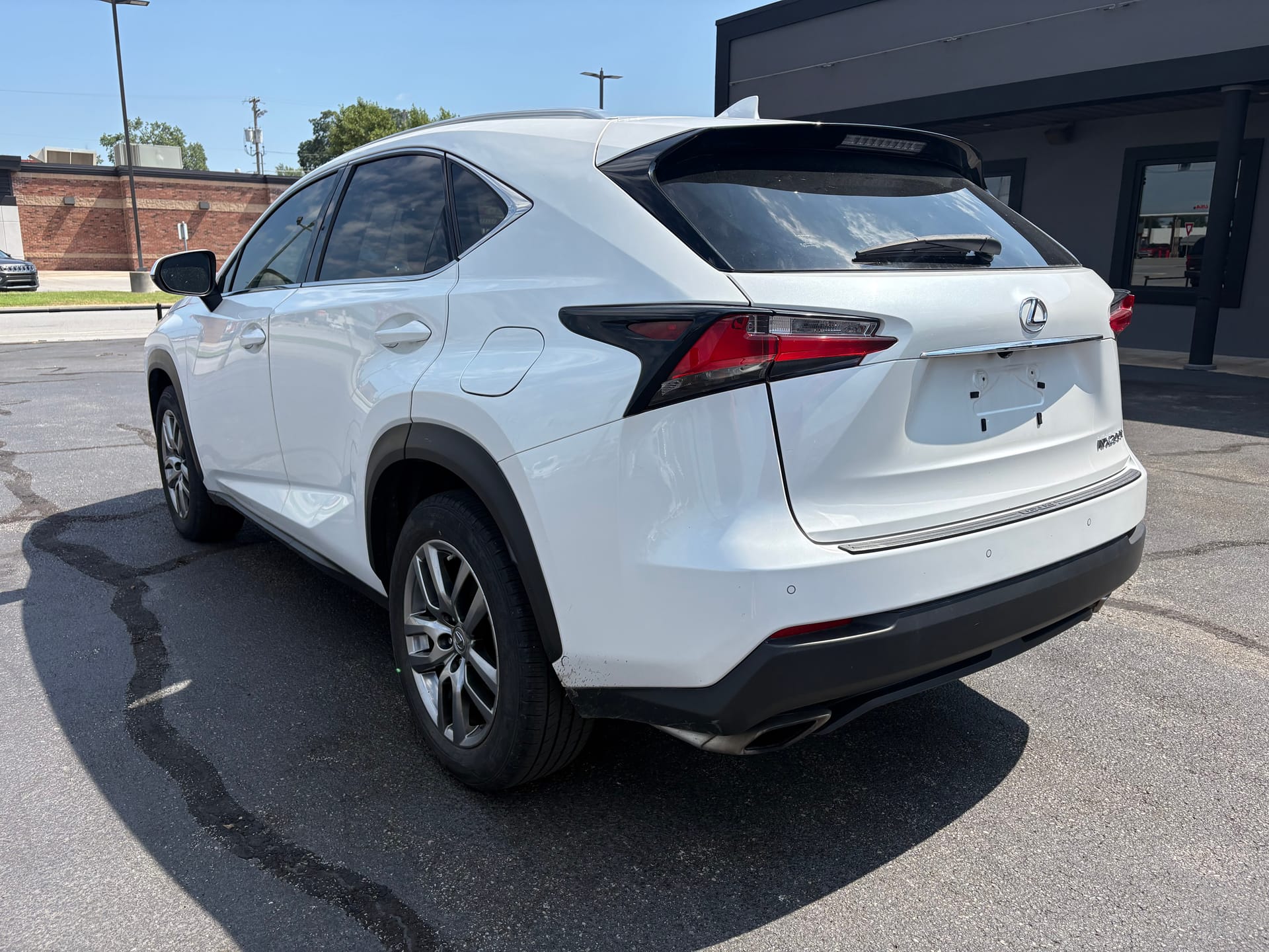 2016 LEXUS NX 200T - Gallery Image