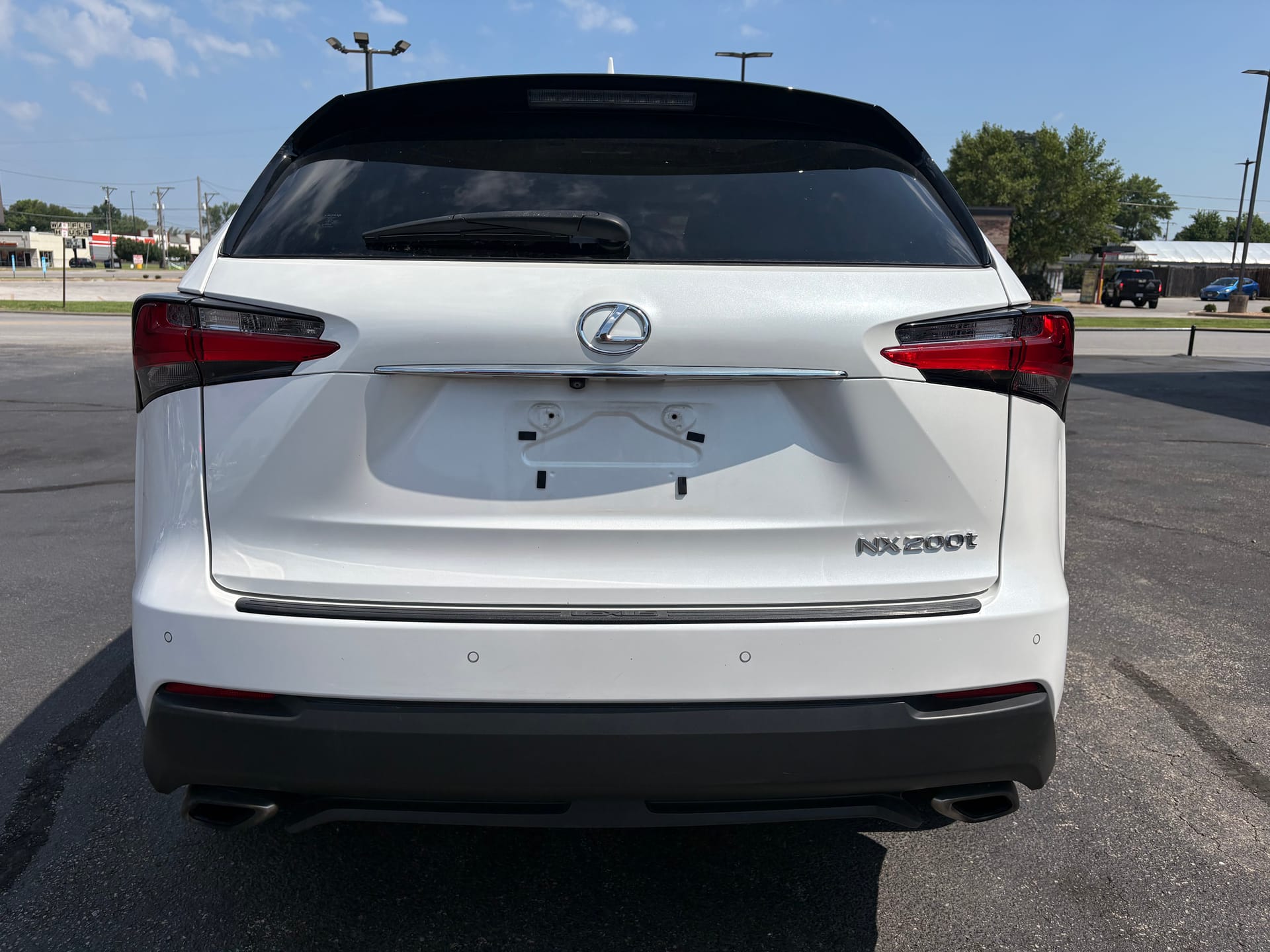 2016 LEXUS NX 200T - Gallery Image
