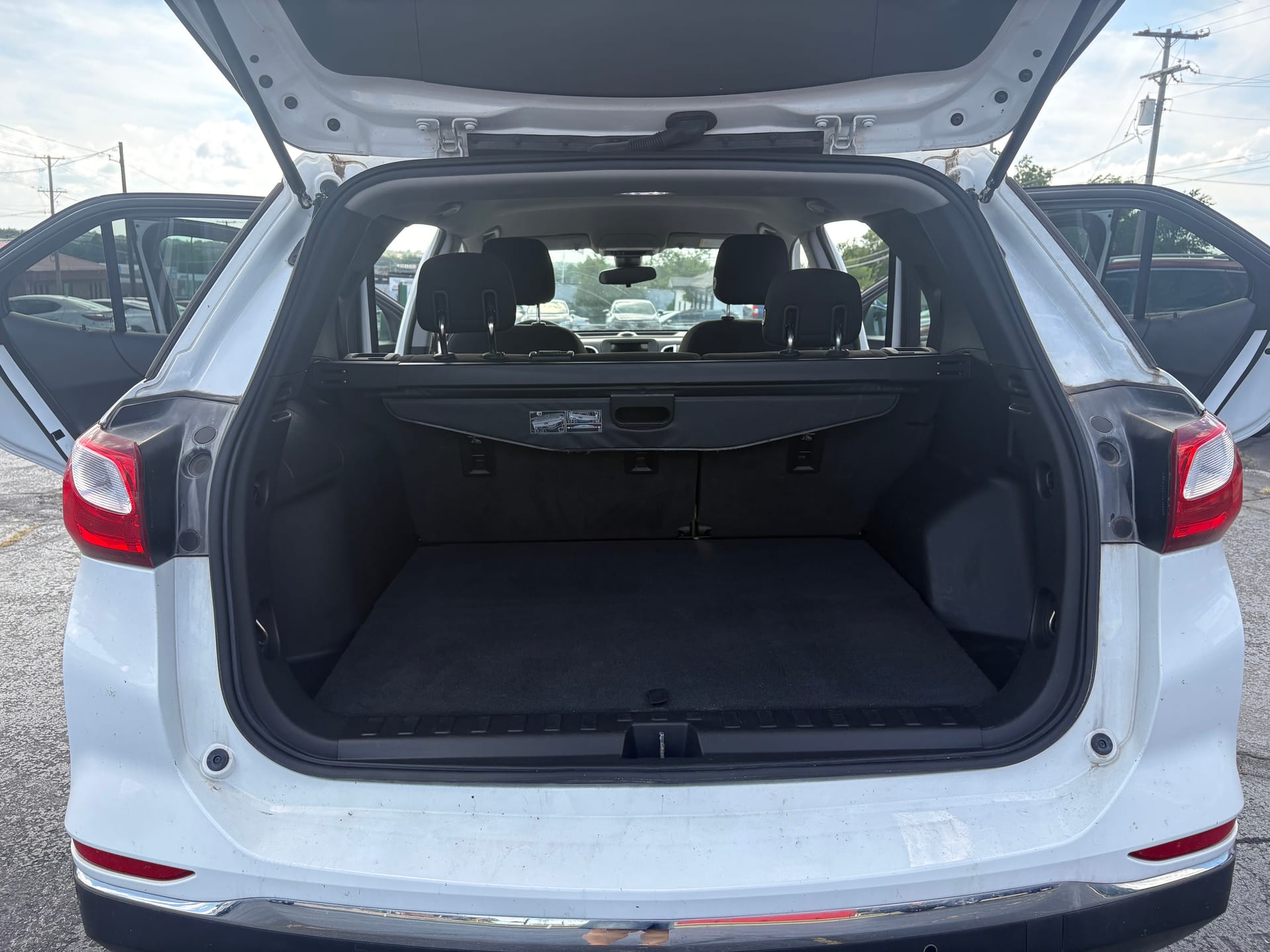 2019 CHEVROLET EQUINOX - Gallery Image