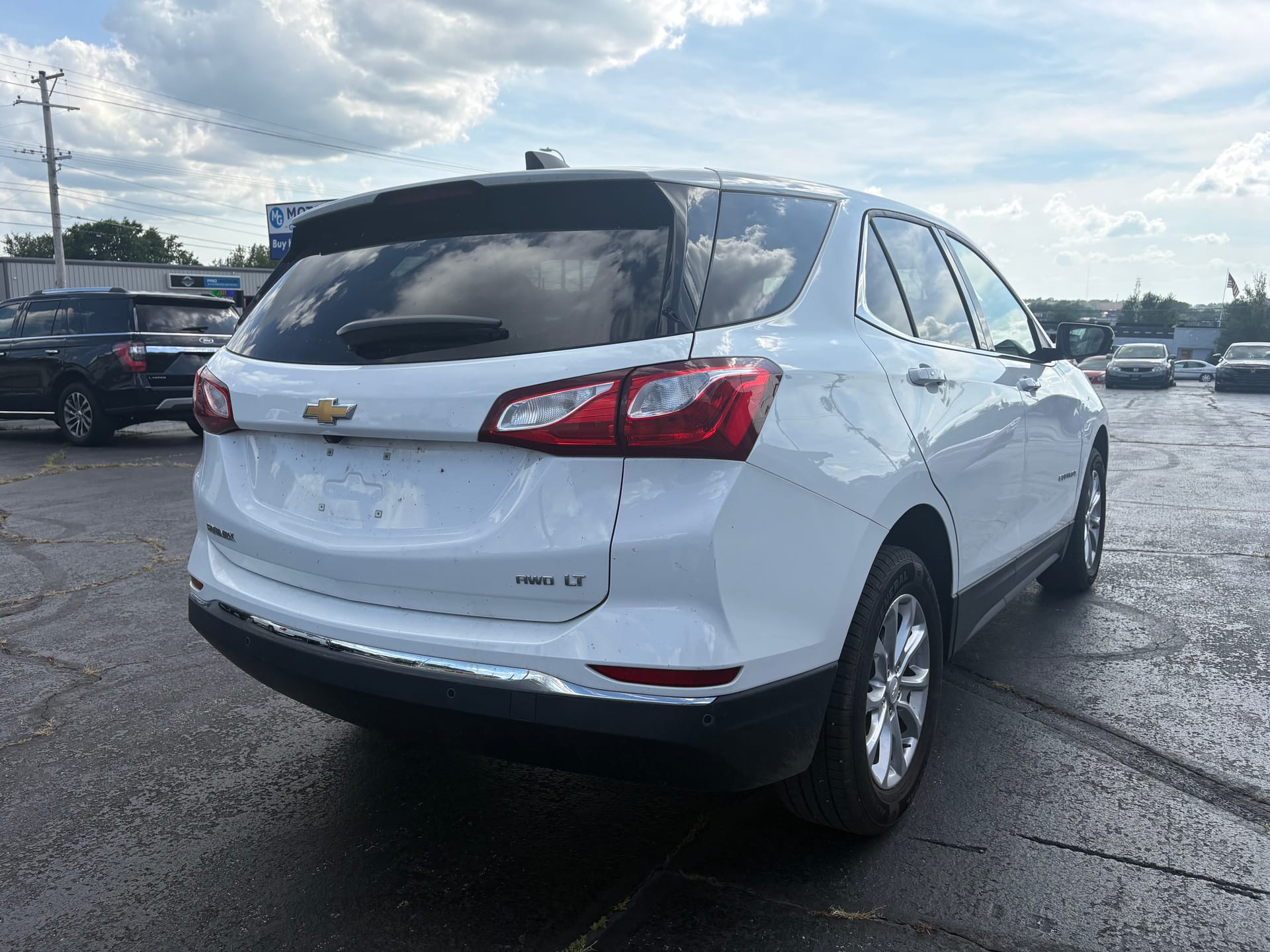 2019 CHEVROLET EQUINOX - Gallery Image