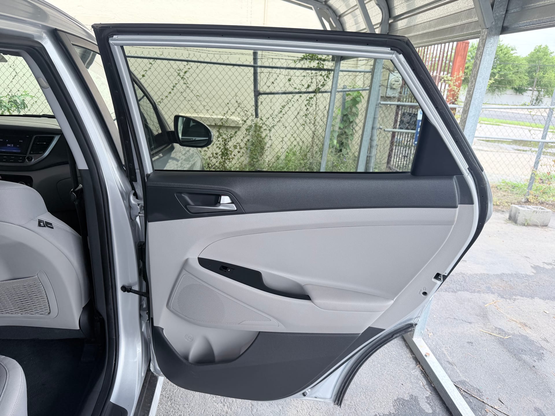 2017 HYUNDAI TUCSON - Gallery Image