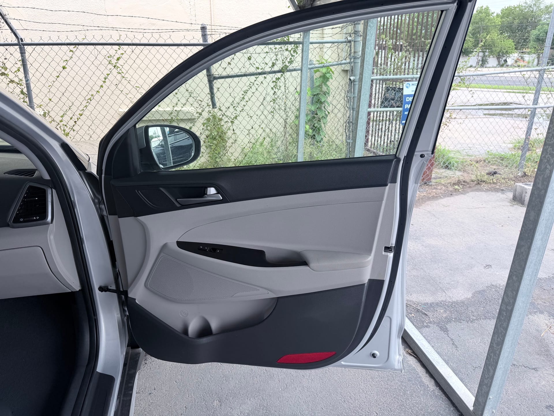 2017 HYUNDAI TUCSON - Gallery Image