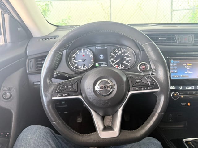 2017 NISSAN ROGUE - Gallery Image