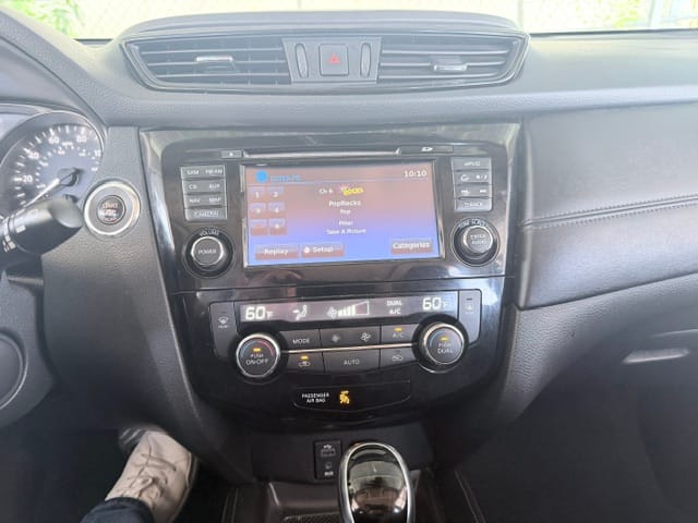 2017 NISSAN ROGUE - Gallery Image
