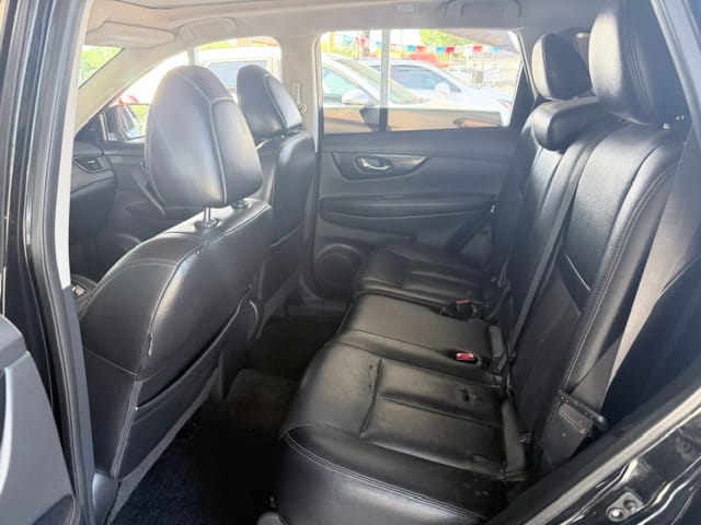 2017 NISSAN ROGUE - Gallery Image