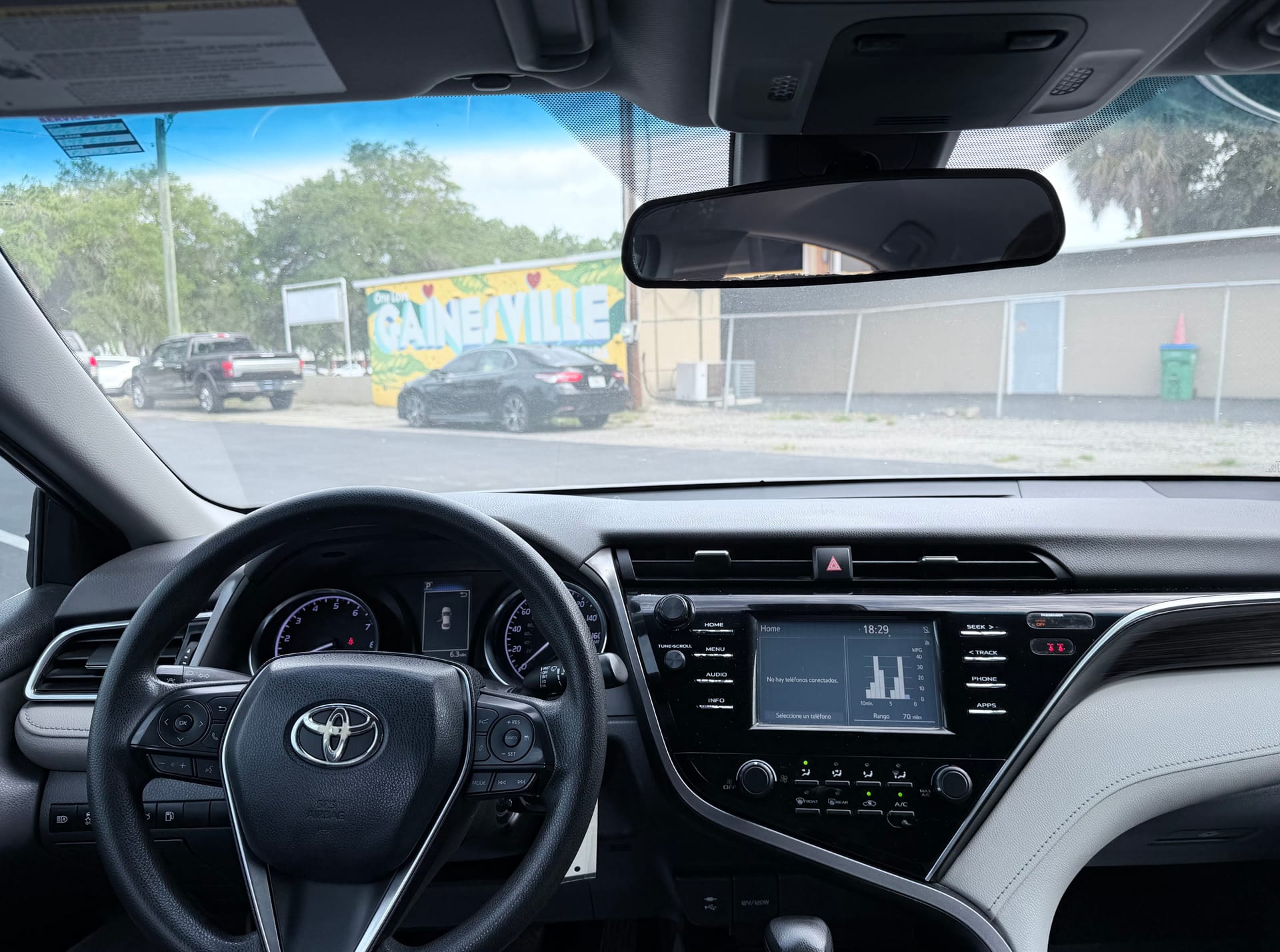 2018 TOYOTA CAMRY - Gallery Image